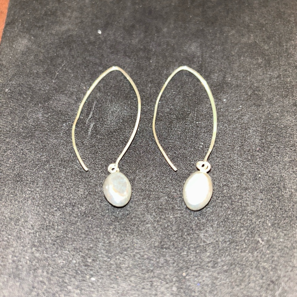 Silpada Sterling Silver Just Dropping in earrings